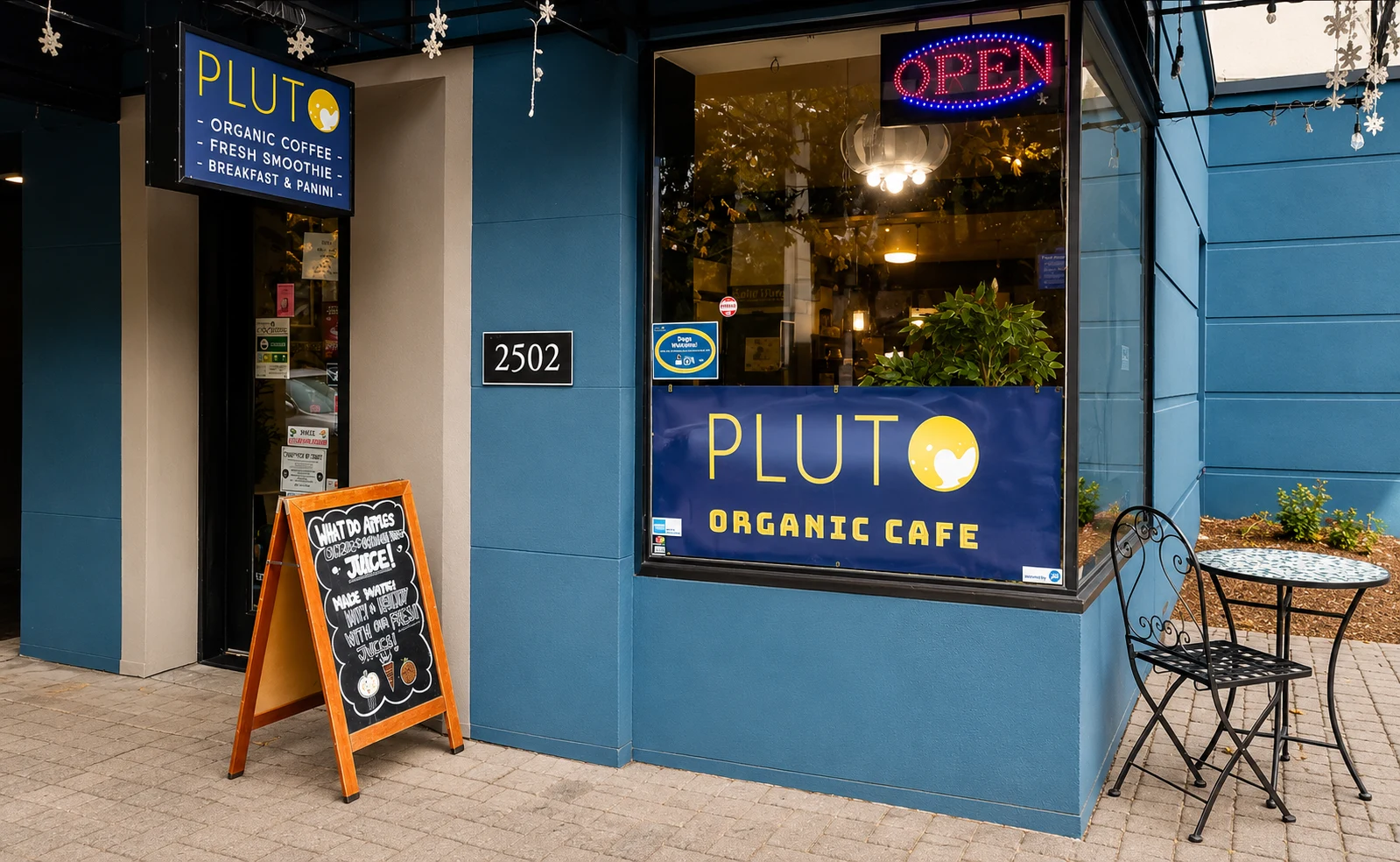 Pluto Organic Cafe Belltown storefront at 2502 5th Avenue